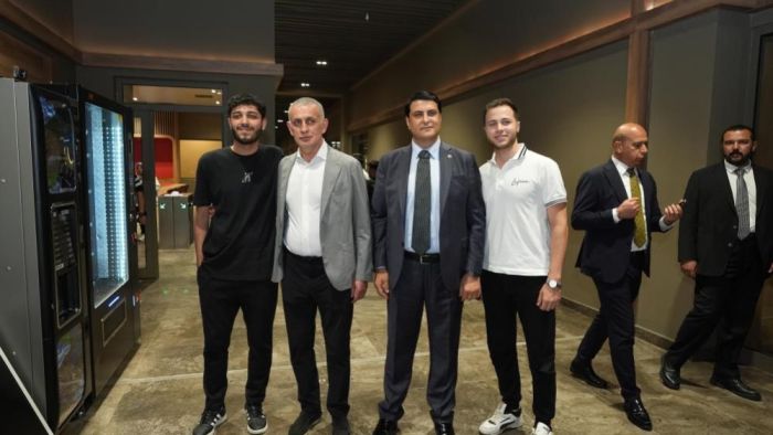 Hacıosmanoğlu’dan D.T. Şehitkamil sahnesine tam not